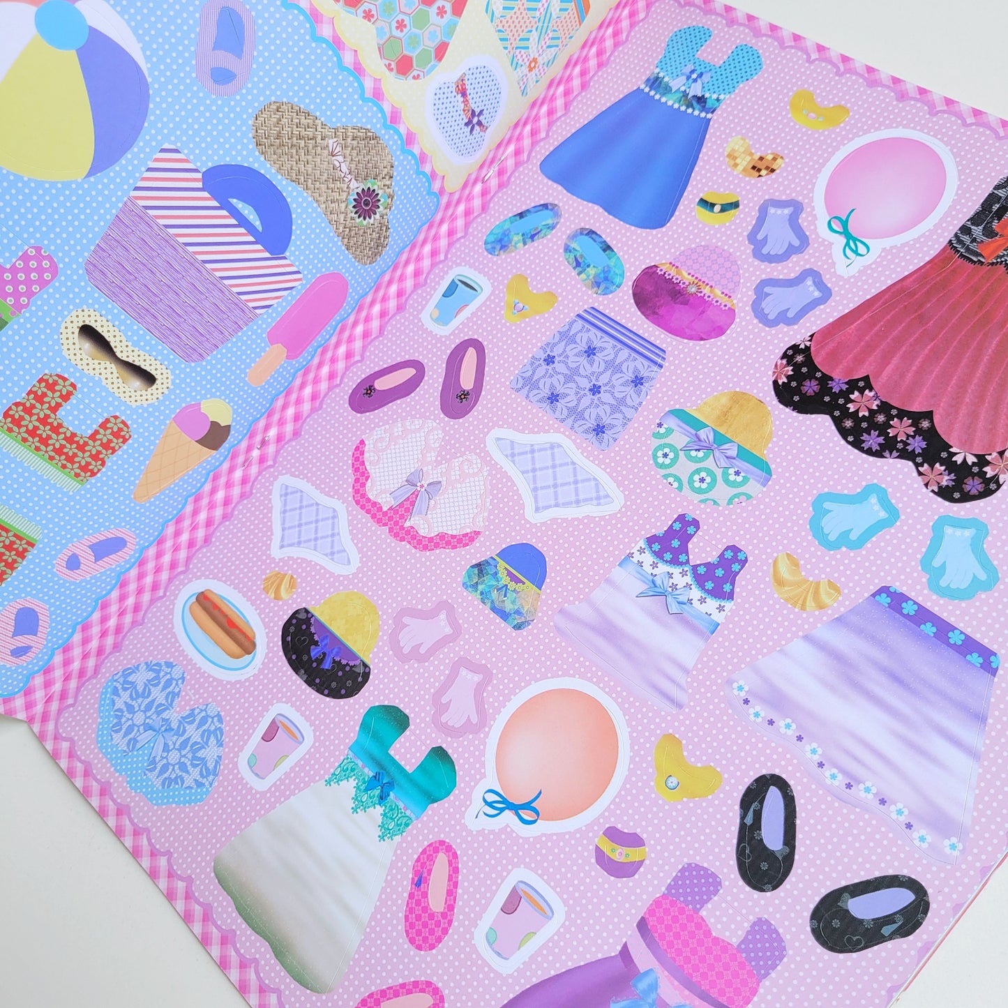 DISEÑA TU MODA CON STICKERS