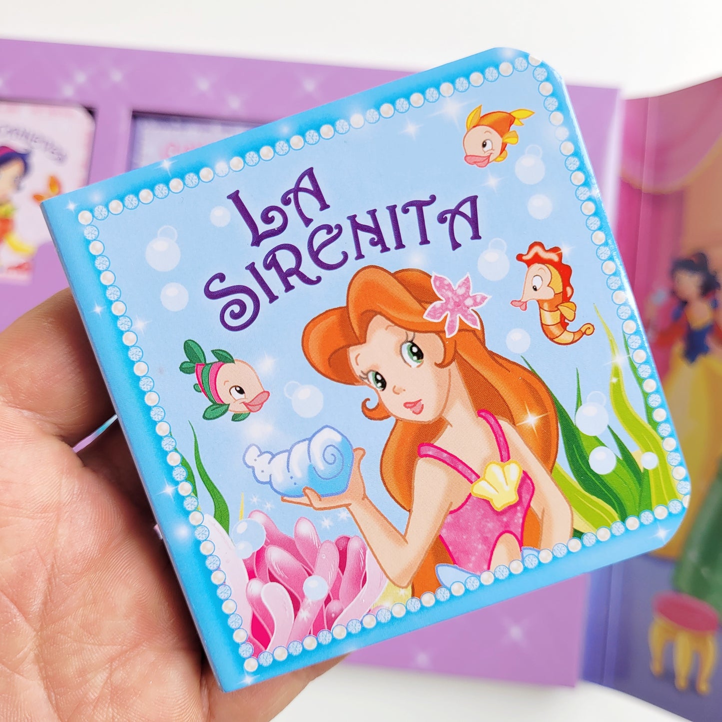 PRINCESAS MÁGICO MUNDO